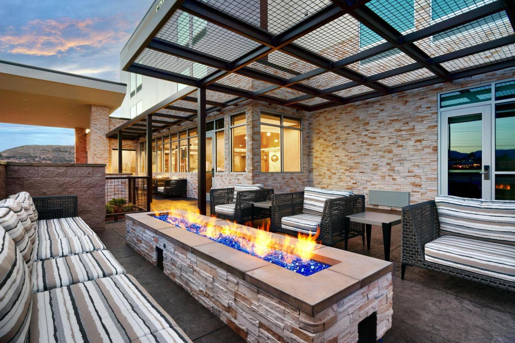 Springhill Suites By Marriott Cottonwood Bagian luar foto